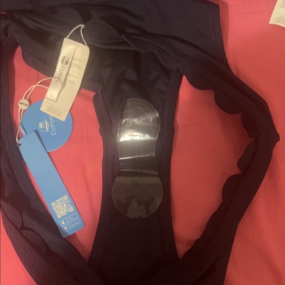 Woman’s Cupshe 2 piece Swimsuit Navy Large - Picture 4 of 8